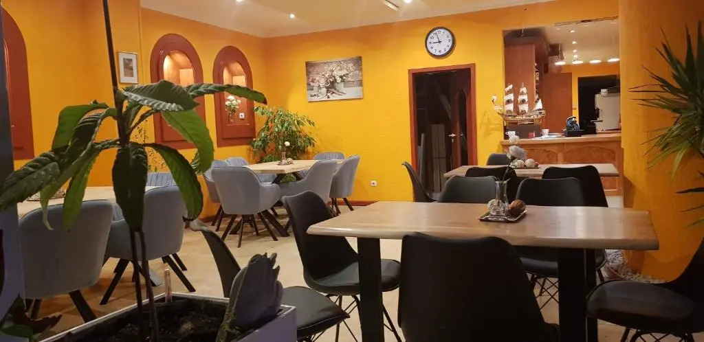 Varel Bay Hotel