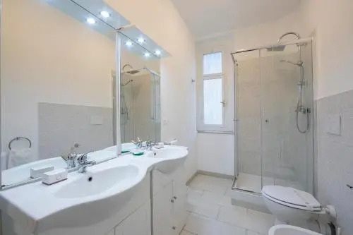 Flat 4 bedrooms 2 bathrooms - Genoa