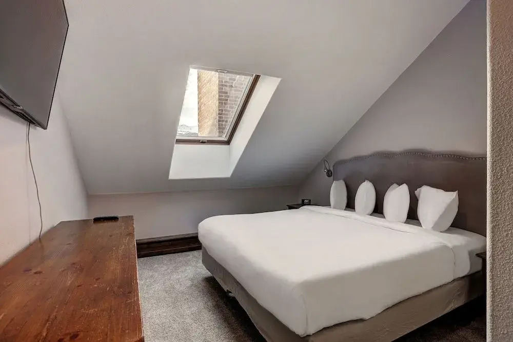 River Mnt Lodge W312 - 4 Br Condo