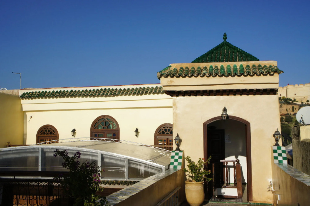 Riad Les Remparts De Fès