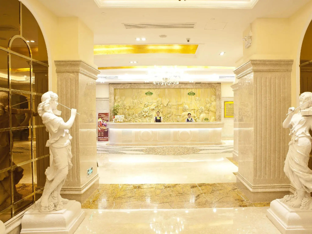 Vienna Hotel Banxuegang Road