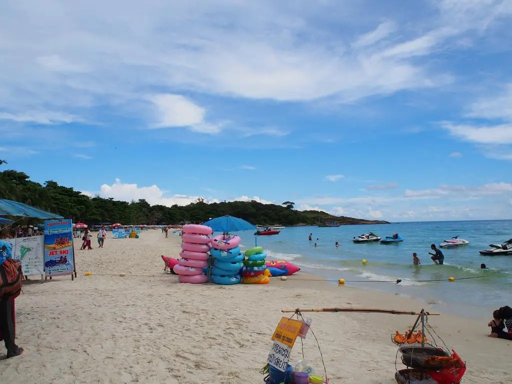 Runa Runa The Best Samed Island