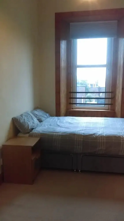 Central 3 double bed apartment