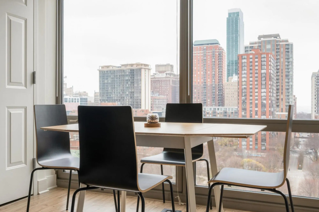Chicago | Hip 1BD/1BA South Loop Apartment