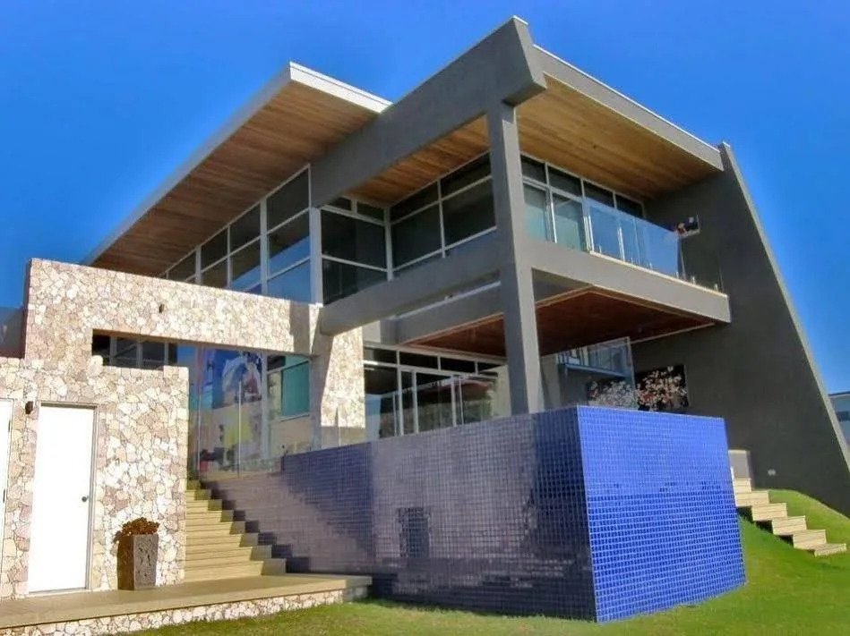 Beachhouse Holidays