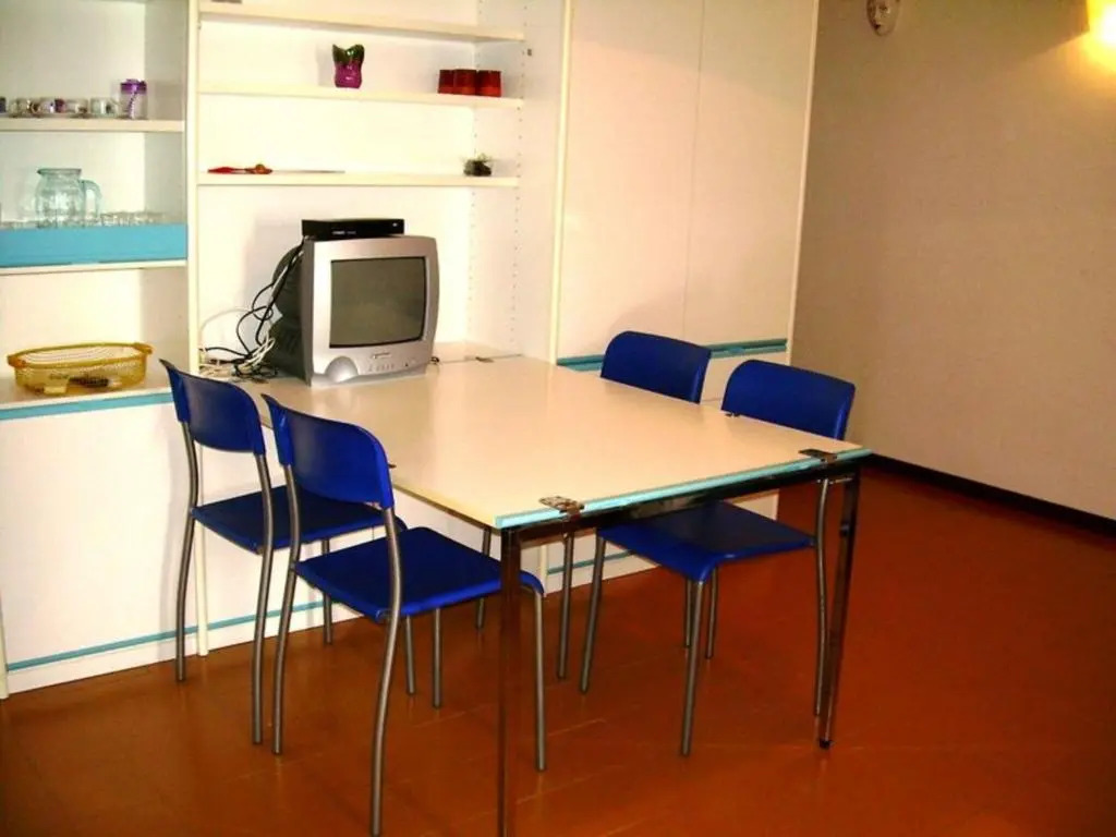 Apartment for 5 people in a Residence with Swimming Pool close to the Beach