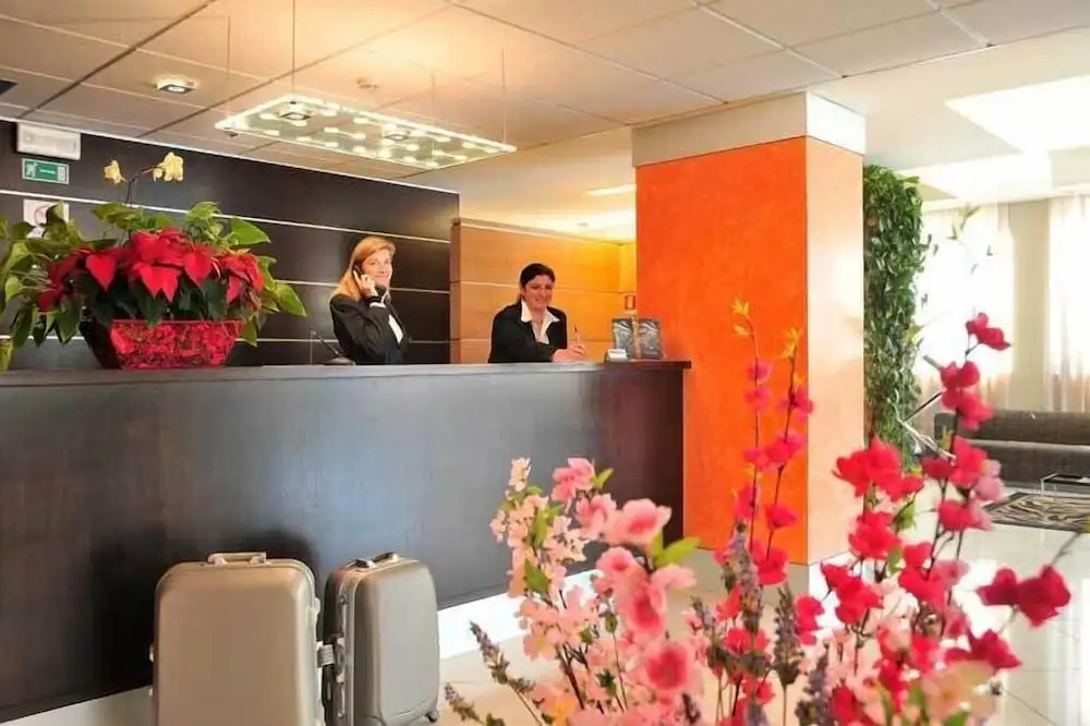 Inn Hotel