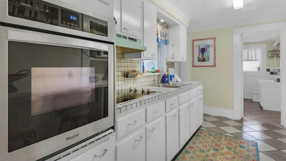 2 Minutes to the Beach; Close to Seaside, Vintage Cottage in Old Seagrove