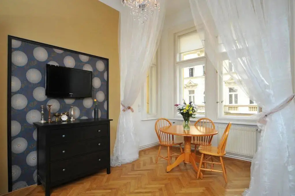 Dlouha Apartments