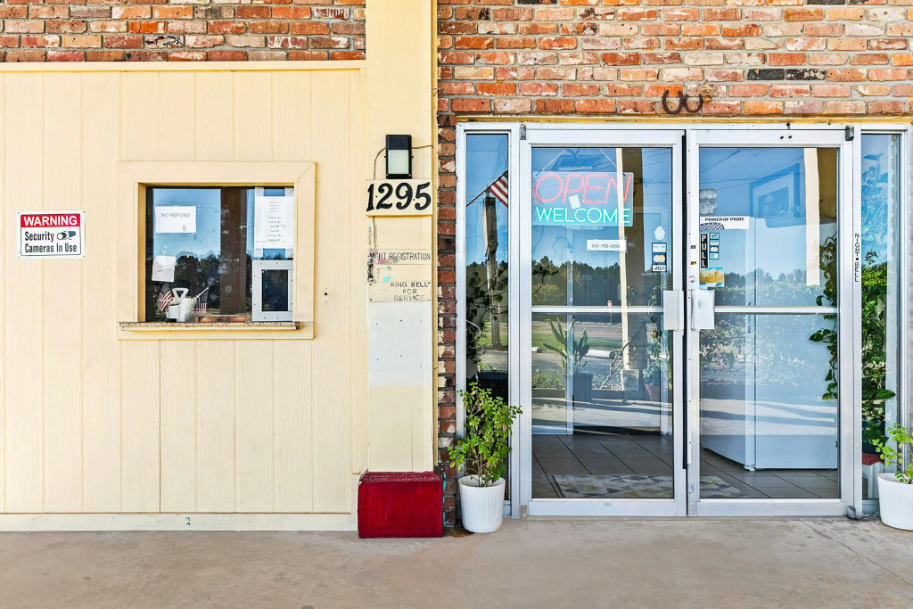 Jeffersonian Motor Inn by Townhouse, Prentiss MS