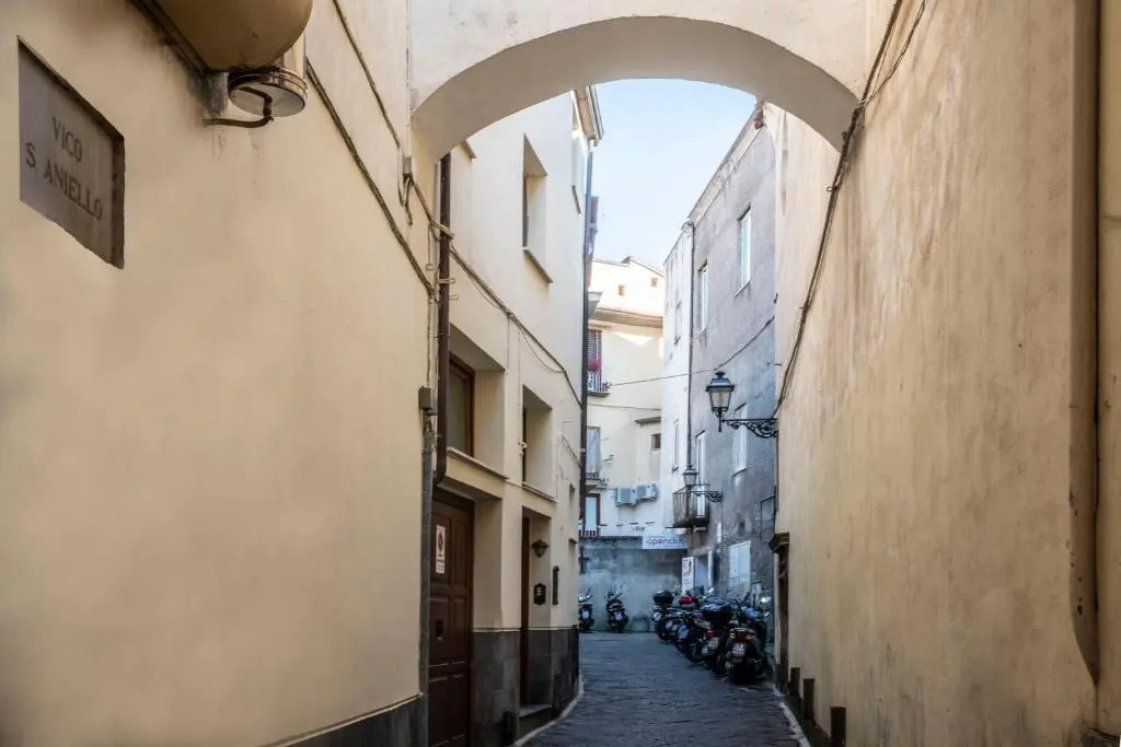 36 Steps in Tasso Square