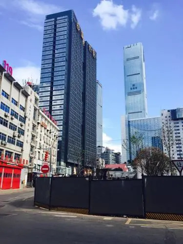 Nomo Apartment Hotel