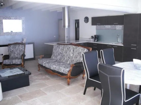 Villa en Provence, Spa & piscine, pour 9 personnes- Gîtes les Estelles