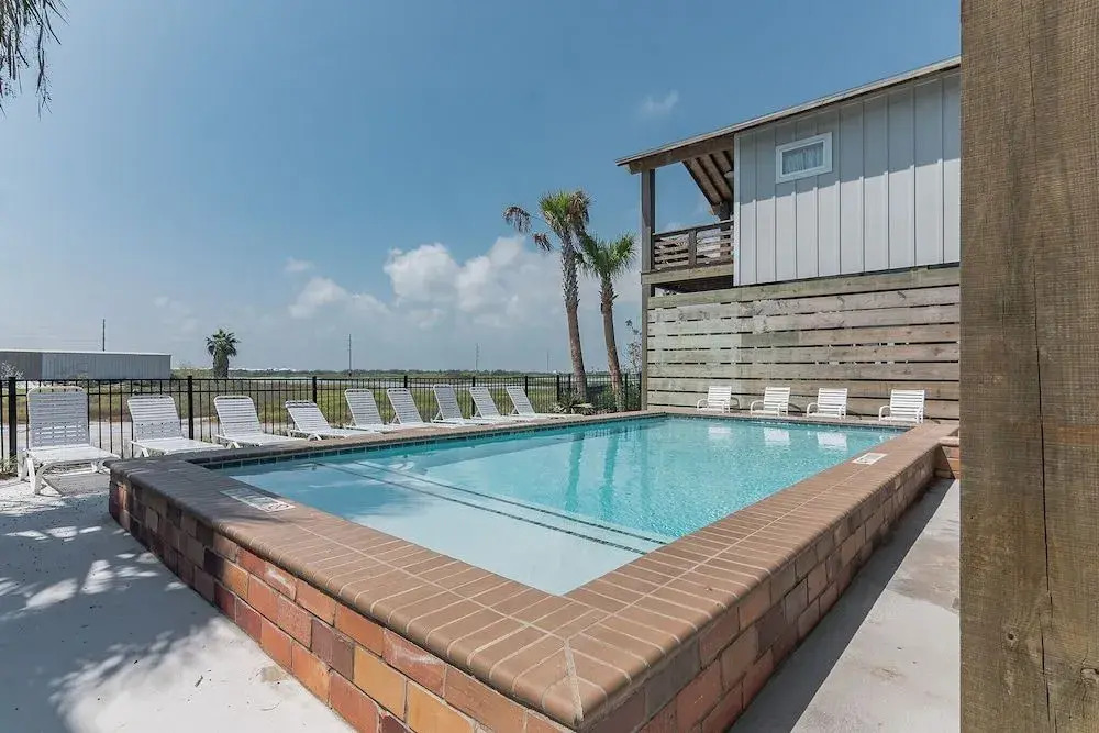 New Marvelous Beach Home 2min From Beach