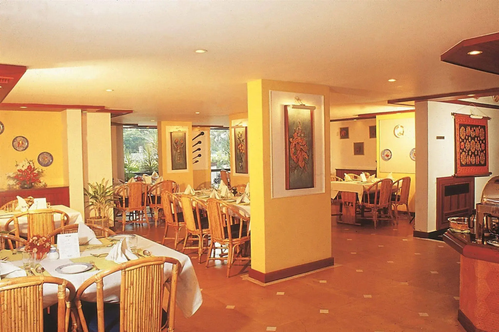 Riviera Suites