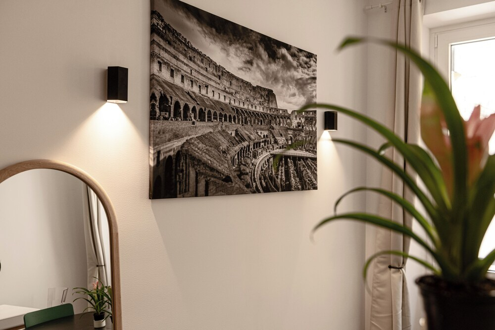 Flora Guest House