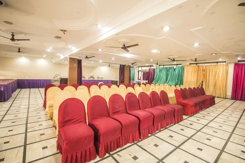 WOW STAYZ2 Hotel Jahanvi Dale