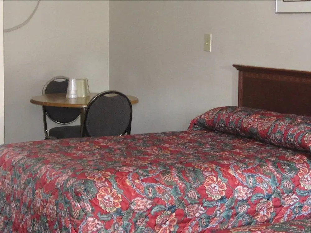 Budget Motor Inn- Mahopac