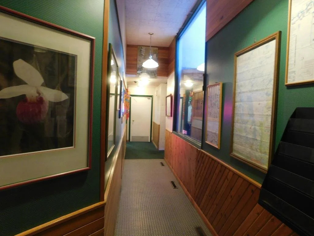 The Lakeview Inn