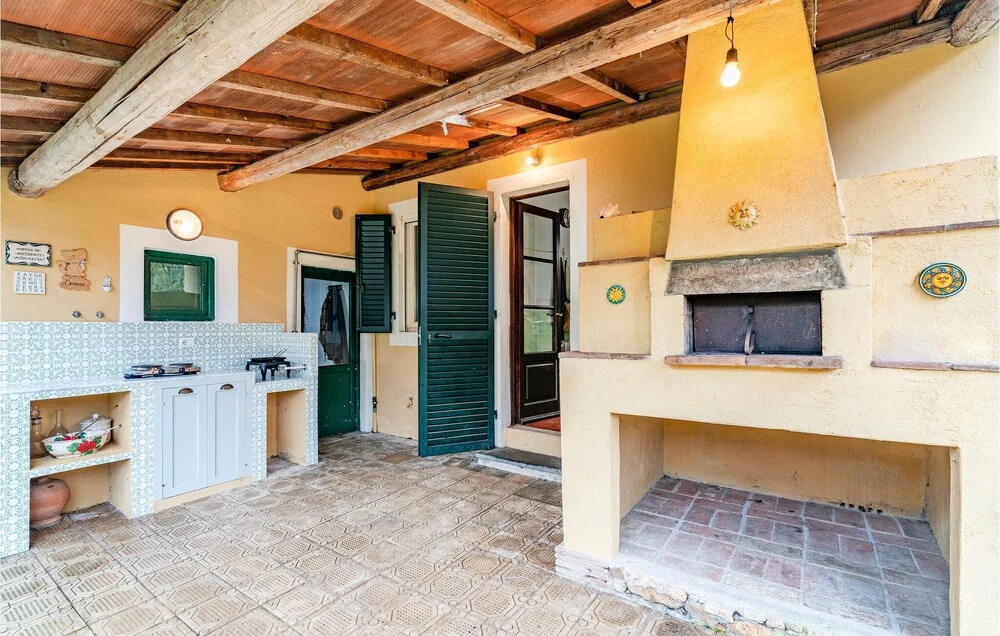 Beautiful Home In Camaiore With Wifi