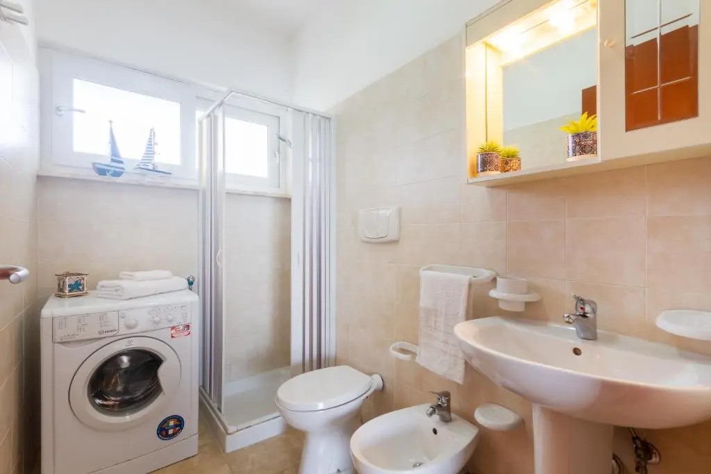 Luxury Holiday Home With Swimming Pool in Torre Lapillo