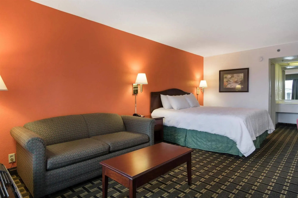 Clarion Pointe