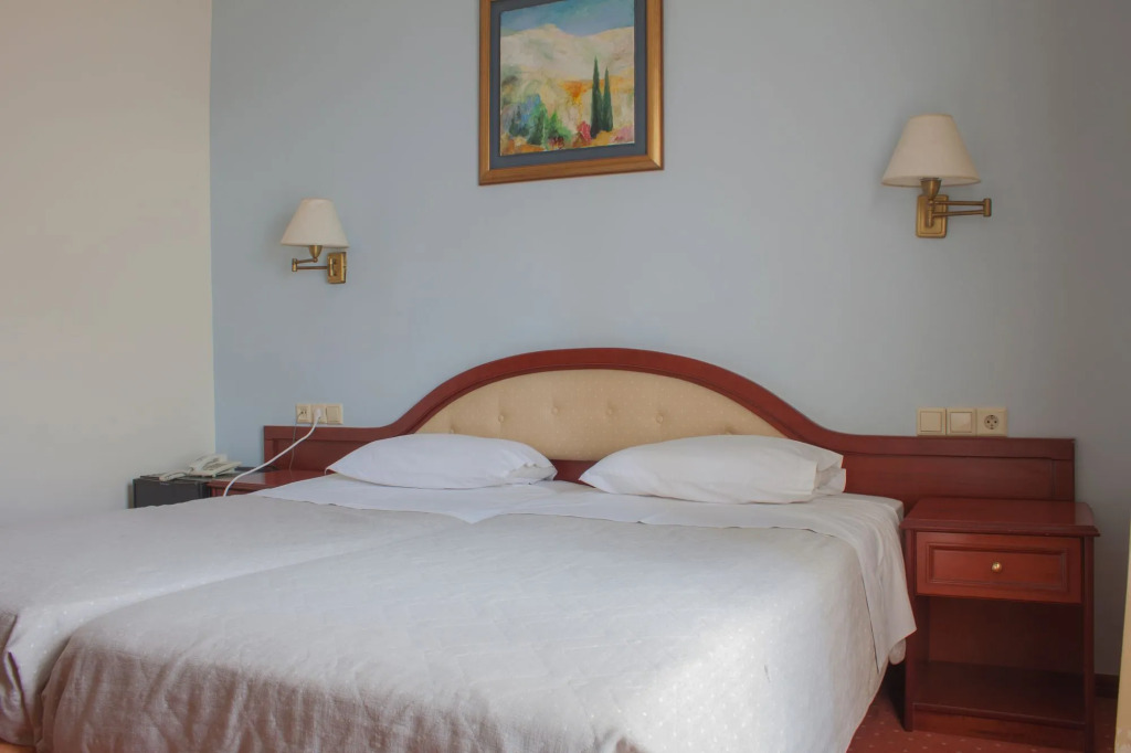 Art Pythia Hotel