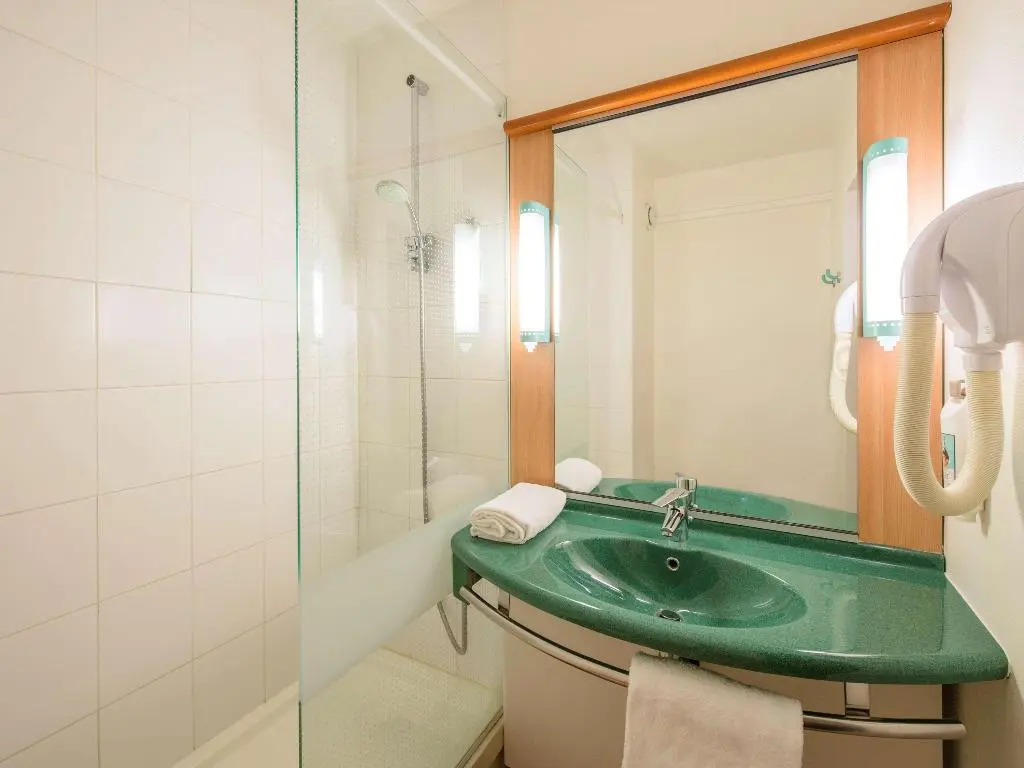 ibis Lyon Sud Saint-Rambert-dAlbon