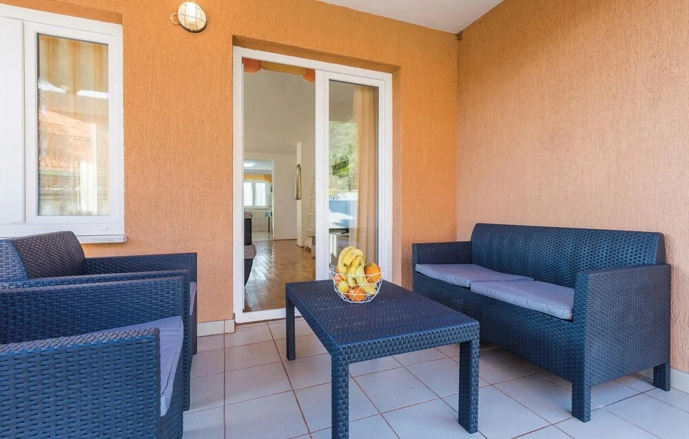 3 Bedroom Beach Front Home In Savudrija
