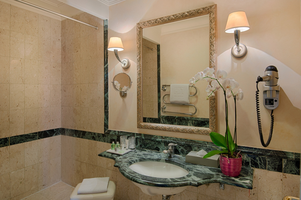 Anglo American Hotel Florence, Curio Collection By Hilton