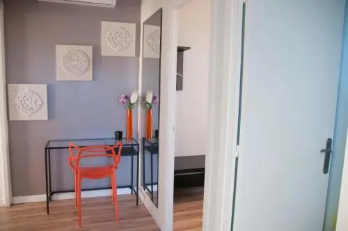 Feel at Sants Apartments