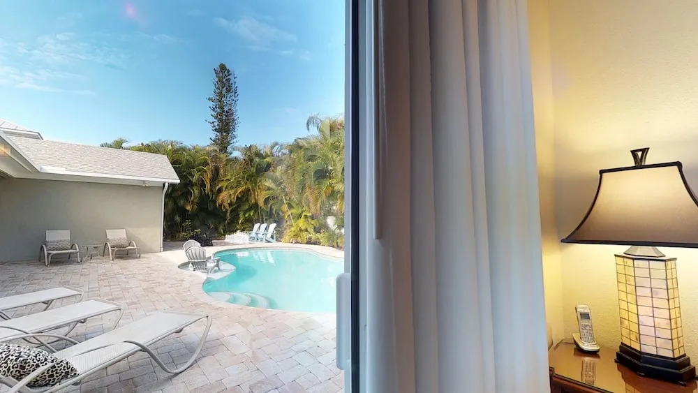 AMI Beach House Apartment 6