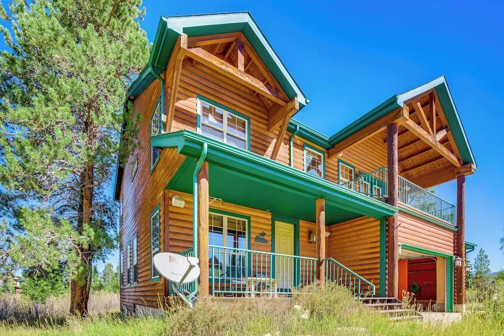 2 Mi to Frisco Slopes: Cozy Retreat w/ Mtn Views!