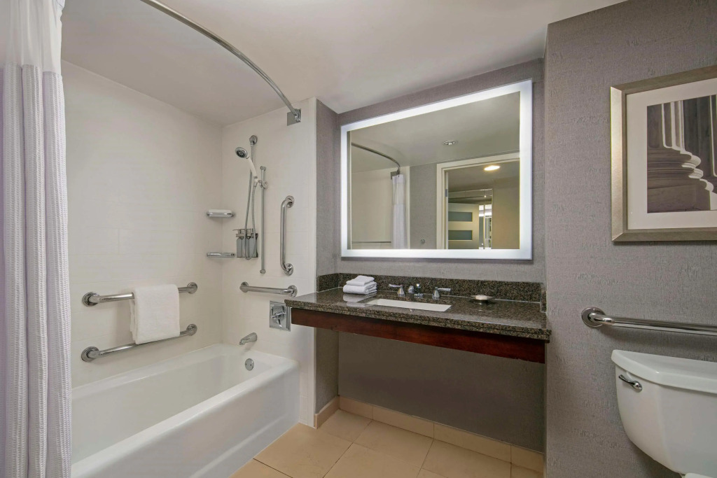 Sonesta Charlotte Lower South End