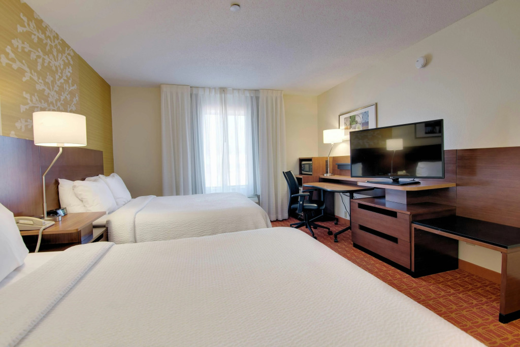 Fairfield Inn and Suites by Marriott Potomac Mills Woodbridge