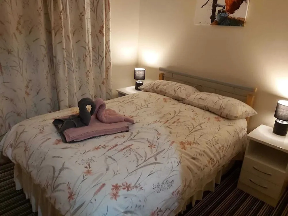Foot of the Mournes - Cottage - Sleeps 4 - Parking