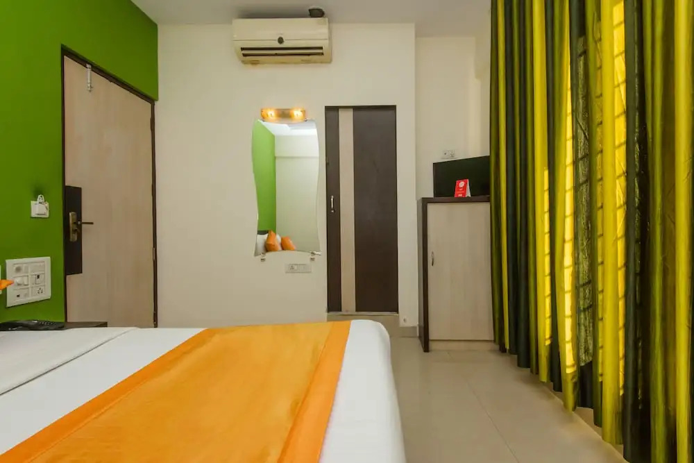 Hotel airport annex