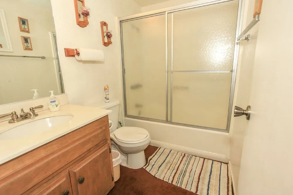Glenview Getaway