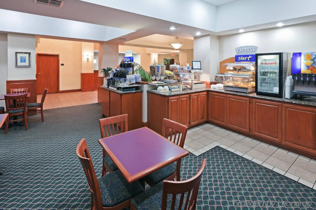 Holiday Inn Express Hotel & Suites Vinita by IHG