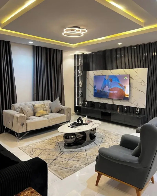 T And T Apartment
