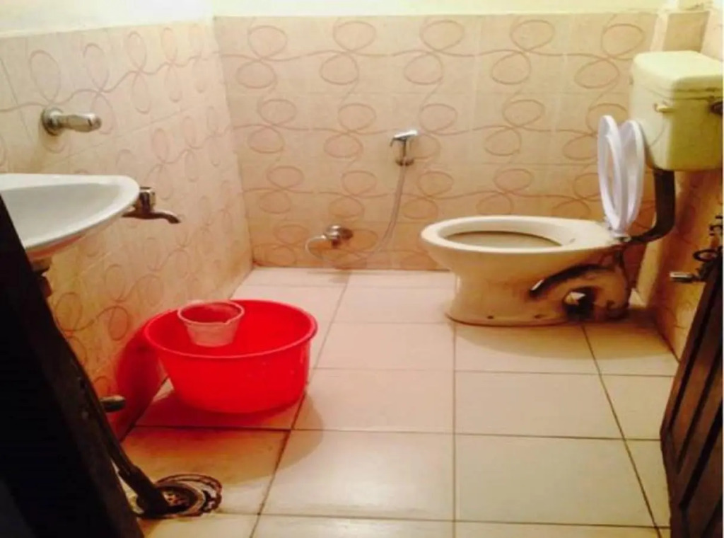 Roop Guest House