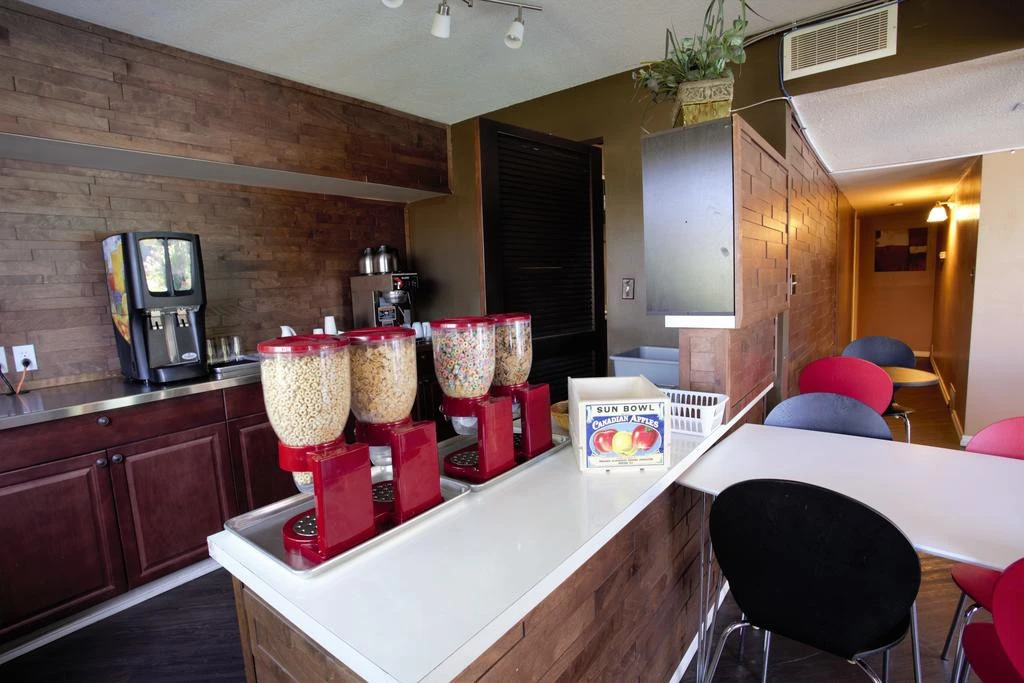 Recreation Inn and Suites Kelowna