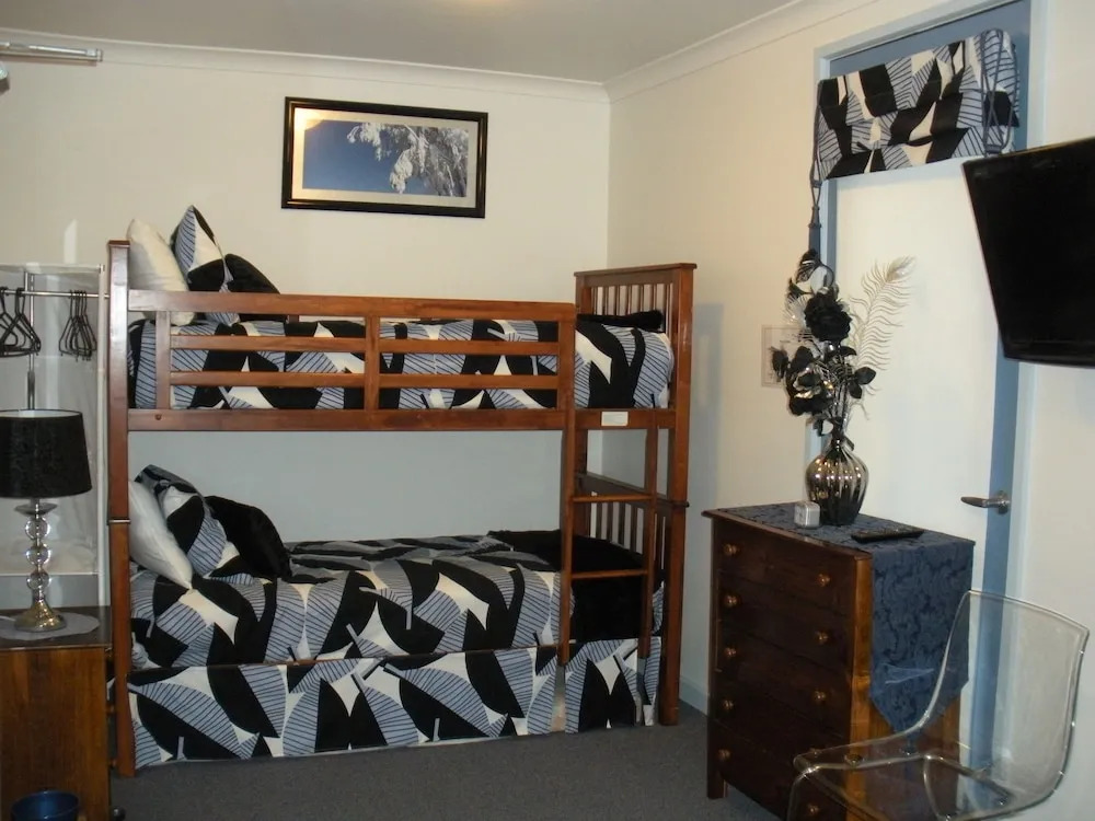 Tanjil Creek Lodge