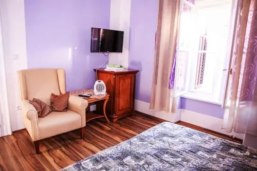Rooms Cristal Roche