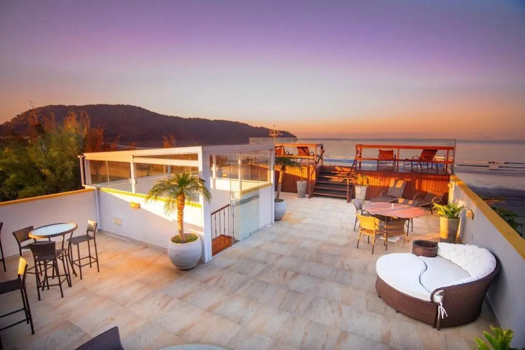 Pousada Conca di Mare - Restaurante próprio - Pé na areia