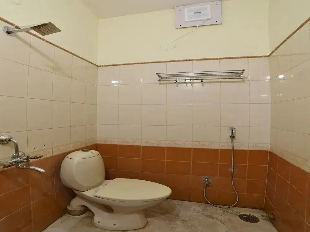 OYO Rooms Sri Nagar Colony
