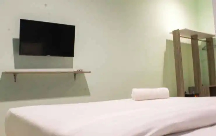 Simply Studio at Way Seputih Residence Near Central Park by Travelio
