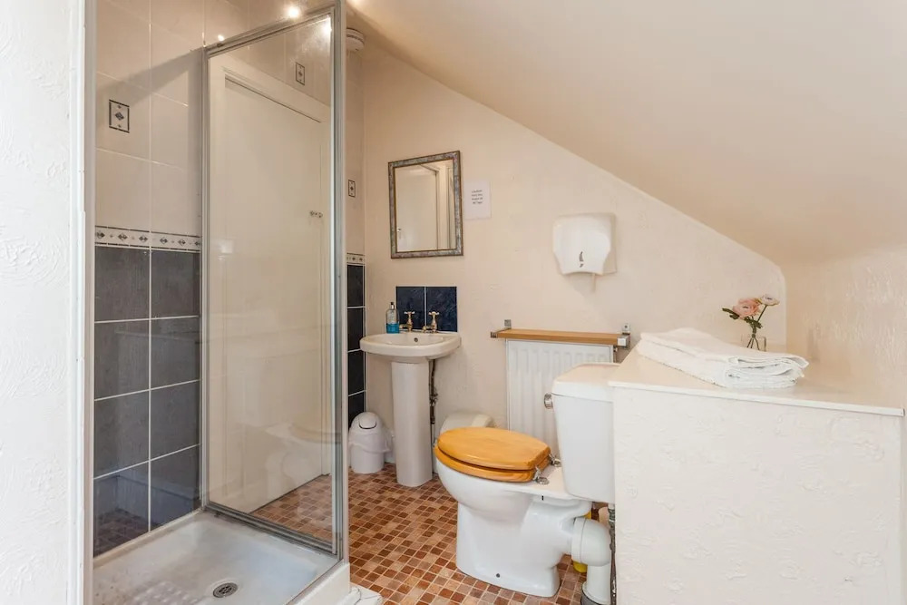 Cosy 5BD Double Upper Flat - Heart of Aberdeen