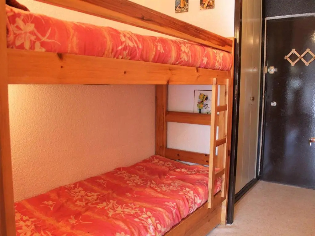 Appartement Vars, 1 pièce, 4 personnes - FR-1-330B-38