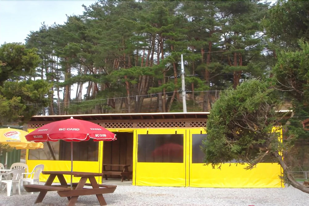 Gyeongpo Sanbada Pension